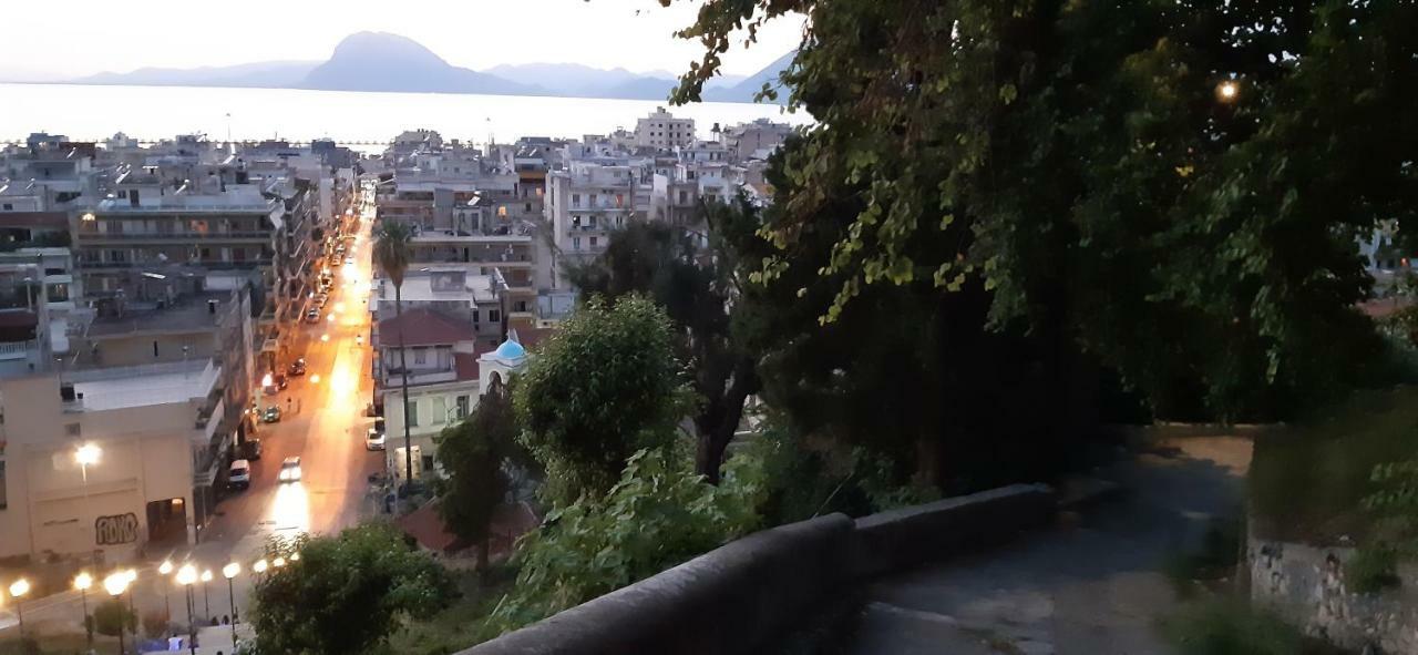 Appartamento Chryssa - Χρυσα Patras Esterno foto