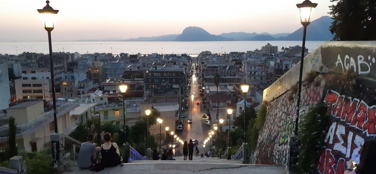 Appartamento Chryssa - Χρυσα Patras Esterno foto