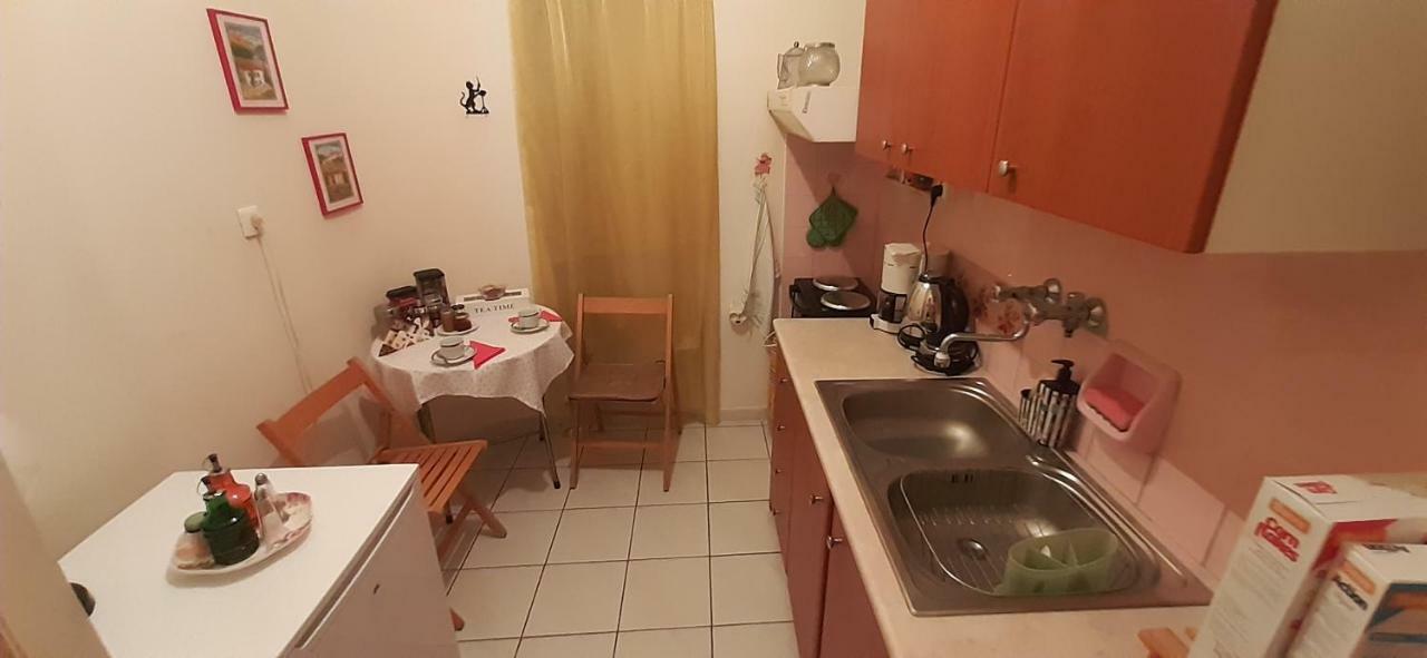 Appartamento Chryssa - Χρυσα Patras Esterno foto